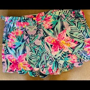 Lilly Pulitzer scalloped shorts